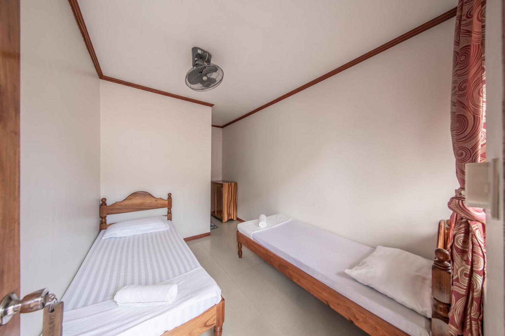 Zaniya'S Pension Langi-langiban Bagian luar foto